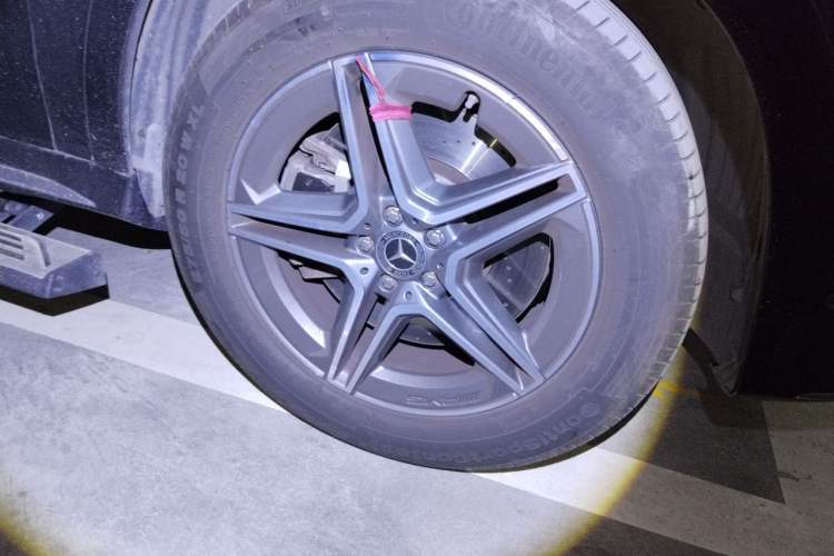 Used Mercedes-Benz GLE 2024 GLE 450 4MATIC Stylish Model Right Front Wheel Hub