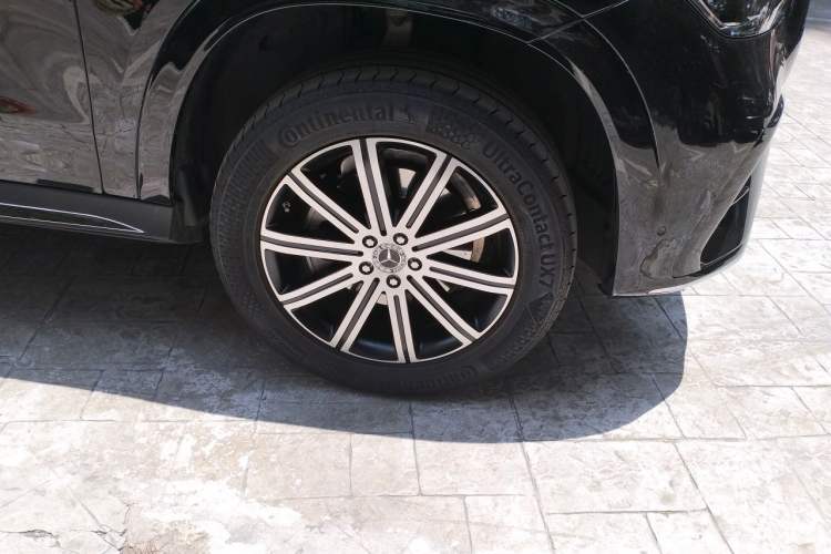 Used Mercedes-Benz GLE 2024 GLE 350 4MATIC Stylish Model Right Front Wheel Hub