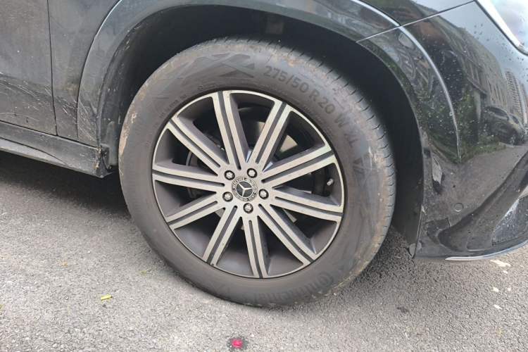 Used Mercedes-Benz GLE 2024 Refreshed GLE 350 4MATIC Stylish Edition Right Front Wheel Hub