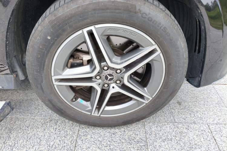 Used Mercedes-Benz GLE 2024 GLE 450 4MATIC Stylish Model Right Front Wheel Hub