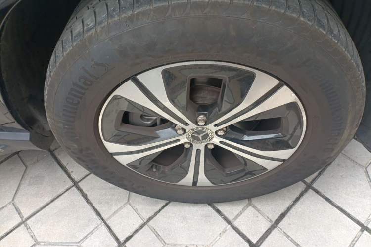 Used Mercedes-Benz GLE 2024 GLE 350 4MATIC Dynamic Edition Right Front Wheel Hub