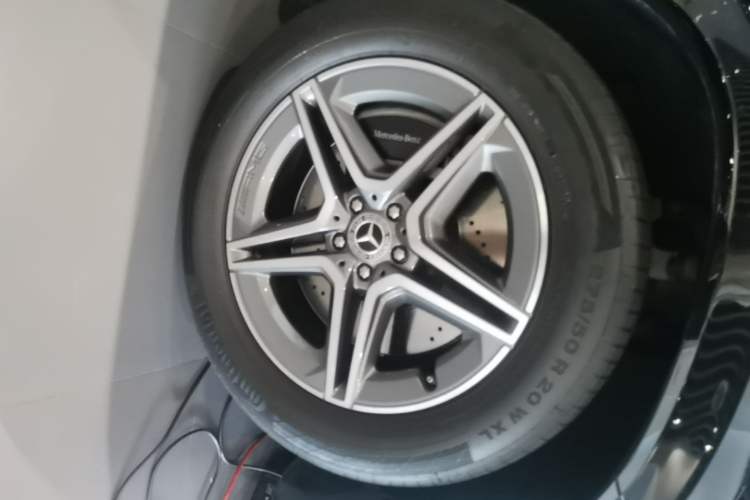 Used Mercedes-Benz GLE 2024 GLE 450 4MATIC Stylish Model Right Front Wheel Hub