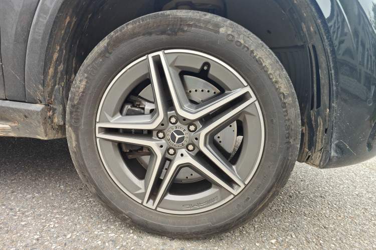 Used Mercedes-Benz GLE 2024 GLE 450 4MATIC AMG Line Right Front Wheel Hub