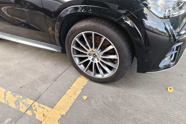 Used Mercedes-Benz GLE 2024 GLE 450 4MATIC Luxury Model Right Front Wheel Hub