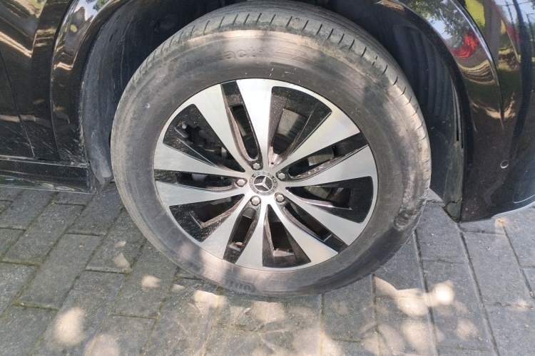 Used Mercedes-Benz GLE 2024 GLE 350 4MATIC Stylish Model Right Front Wheel Hub