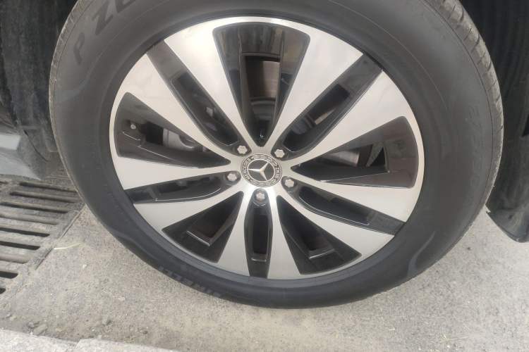 Used Mercedes-Benz GLE 2024 GLE 350 4MATIC Stylish Model Right Front Wheel Hub