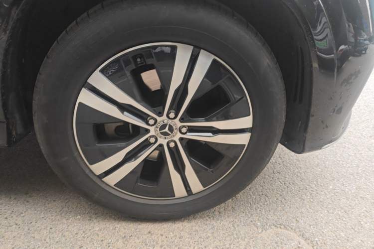 Used Mercedes-Benz GLE 2024 GLE 350 4MATIC Stylish Model Right Front Wheel Hub