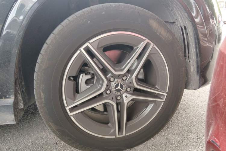 Used Mercedes-Benz GLE 2024 GLE 350 4MATIC Stylish Model Right Front Wheel Hub