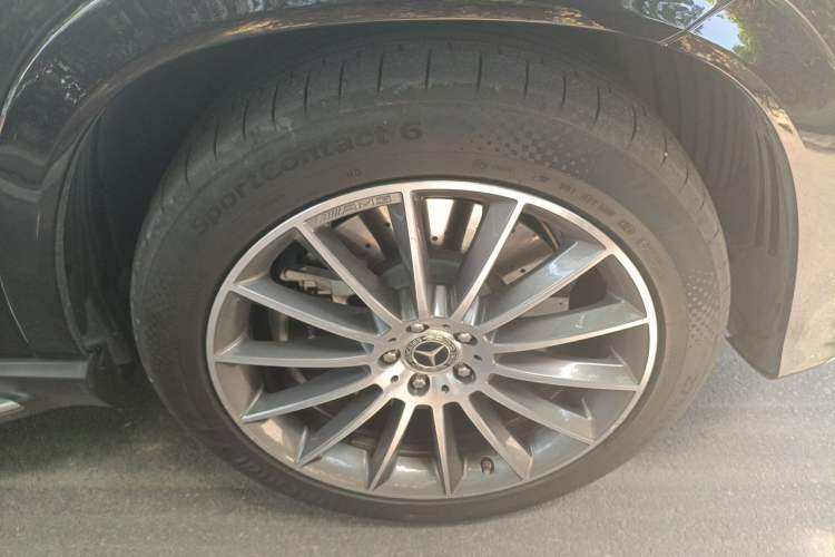 Used Mercedes-Benz GLE 2024 GLE 450 4MATIC Luxury Model Right Front Wheel Hub
