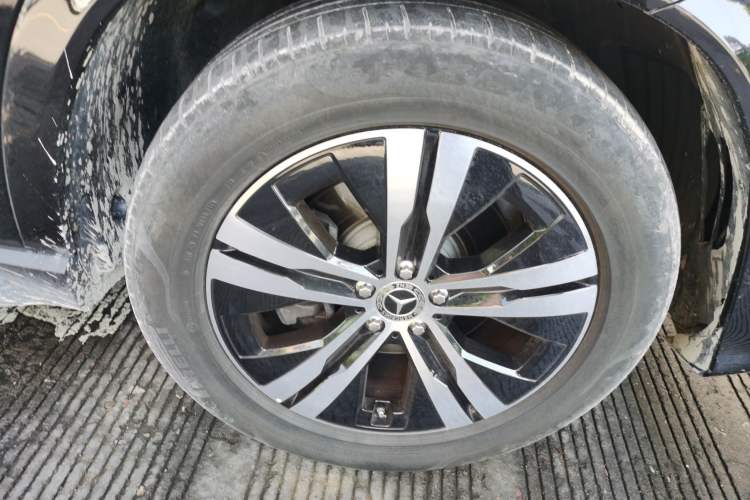 Used Mercedes-Benz GLE 2024 GLE 350 4MATIC Stylish Model Right Front Wheel Hub