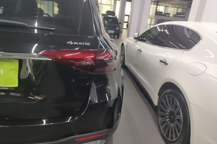 Used Mercedes-Benz GLE 2024 GLE 350 4MATIC Stylish Model Right Rear Taillight