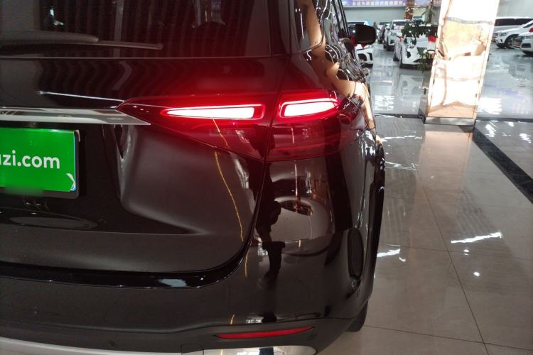 Used Mercedes-Benz GLE 2024 GLE 450 4MATIC Stylish Model Right Rear Taillight