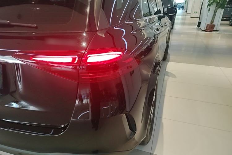 Used Mercedes-Benz GLE 2024 GLE 350 4MATIC Stylish Model Right Rear Taillight