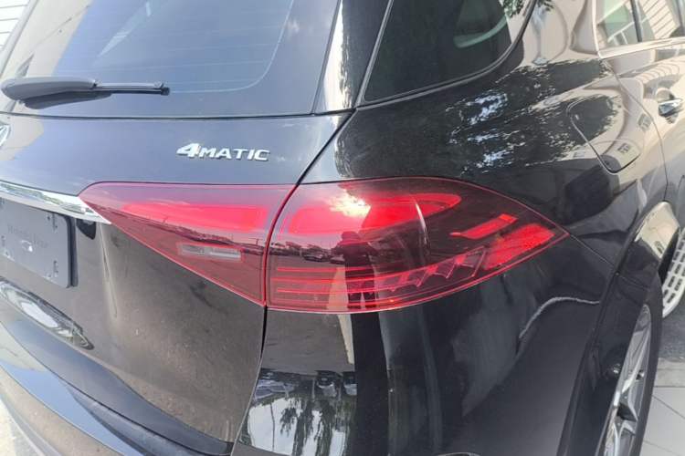 Used Mercedes-Benz GLE 2024 GLE 450 4MATIC Stylish Model Right Rear Taillight