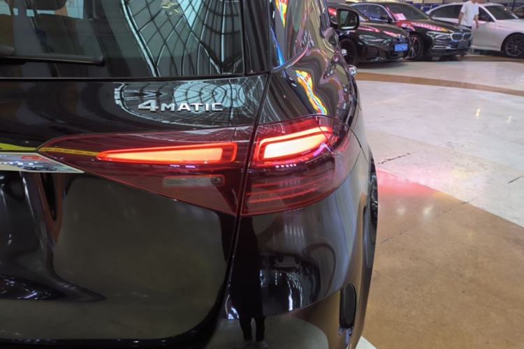 Used Mercedes-Benz GLE 2024 GLE 450 4MATIC Luxury Model Right Rear Taillight