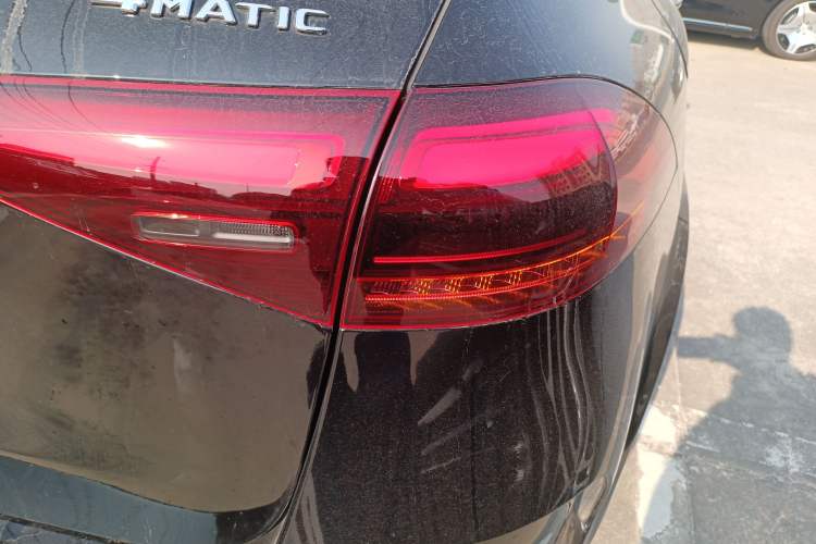 Used Mercedes-Benz GLE 2024 Refreshed GLE 350 4MATIC Stylish Edition Right Rear Taillight