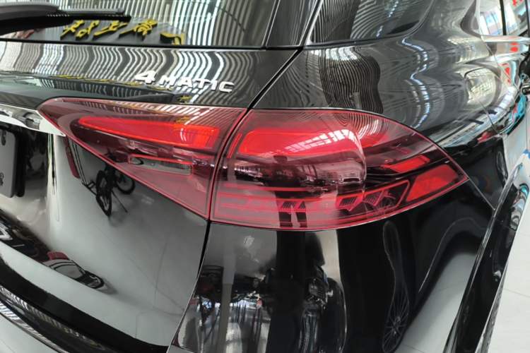 Used Mercedes-Benz GLE 2024 GLE 350 4MATIC Dynamic Edition Right Rear Taillight