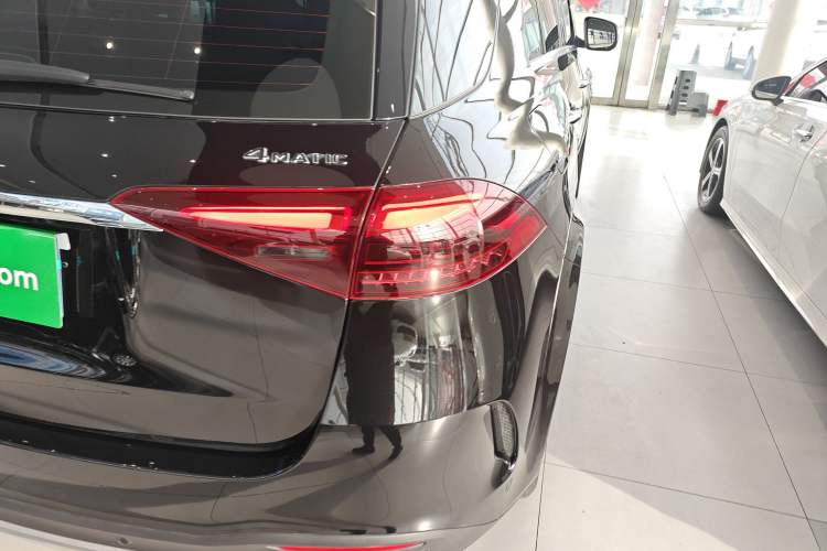 Used Mercedes-Benz GLE 2024 GLE 450 4MATIC Stylish Model Right Rear Taillight