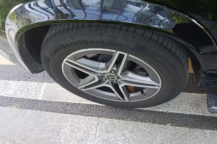 Used Mercedes-Benz GLE 2024 GLE 450 4MATIC Stylish Model Right Rear Wheel Hub