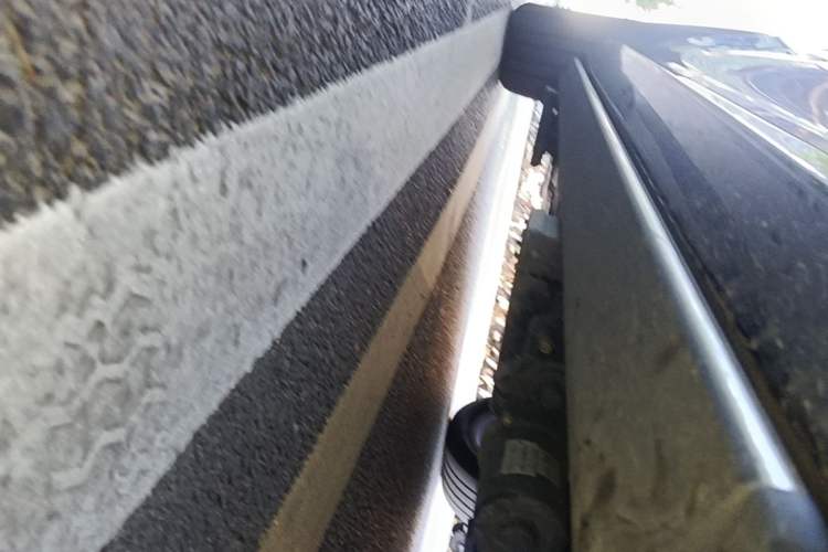 Used Mercedes-Benz GLE 2024 GLE 450 4MATIC Stylish Model Right Side Sill
