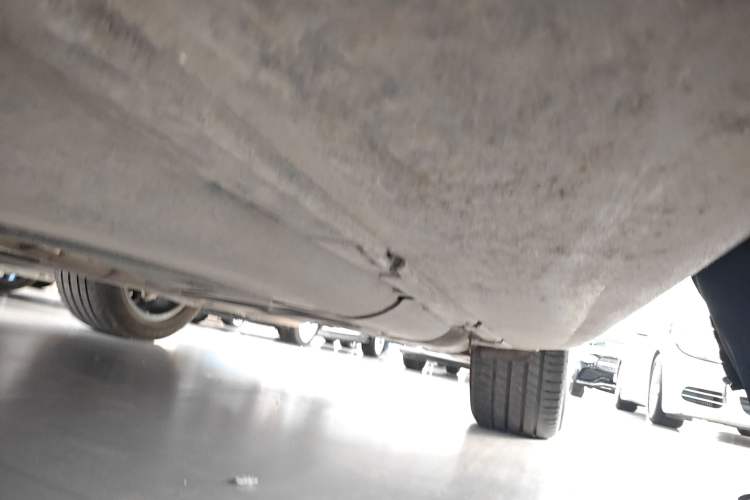 Used Mercedes-Benz GLE 2024 GLE 450 4MATIC Stylish Model Right Side Sill