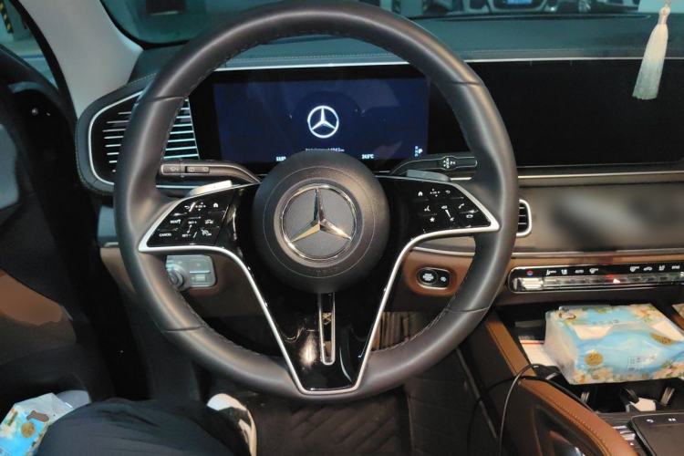 Used Mercedes-Benz GLE 2024 GLE 450 4MATIC Luxury Model Steering Wheel