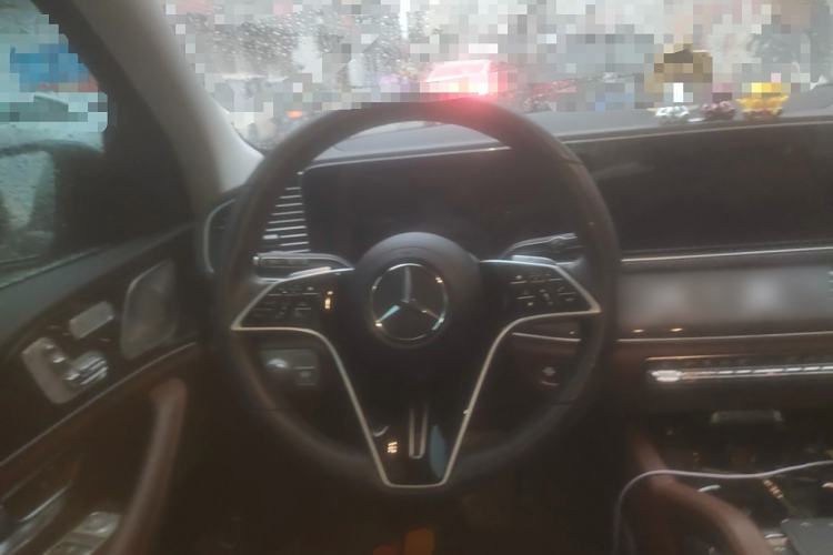 Used Mercedes-Benz GLE 2024 GLE 350 4MATIC Stylish Model Steering Wheel