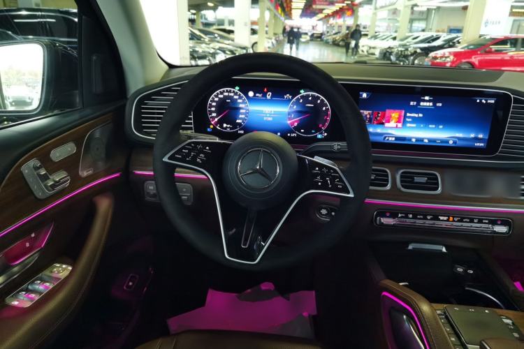 Used Mercedes-Benz GLE 2024 GLE 450 4MATIC Stylish Model Steering Wheel