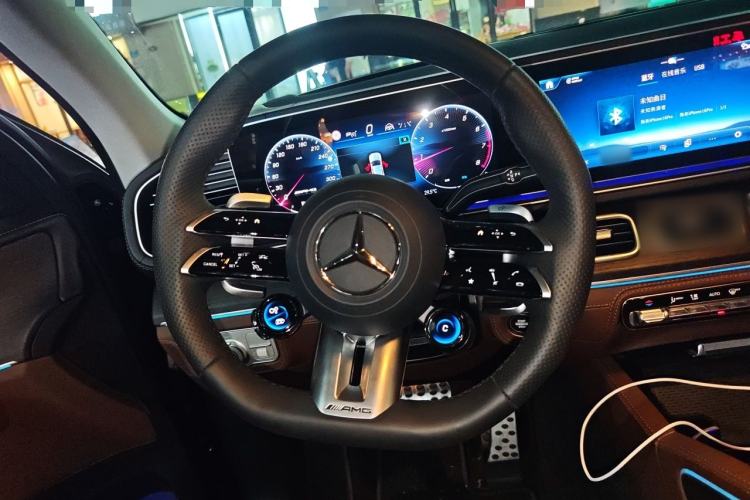 Used Mercedes-Benz GLE 2024 GLE 450 4MATIC Luxury Model Steering Wheel
