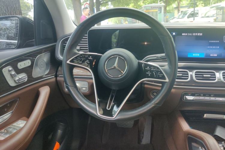Used Mercedes-Benz GLE 2024 Refreshed GLE 350 4MATIC Stylish Edition Steering Wheel