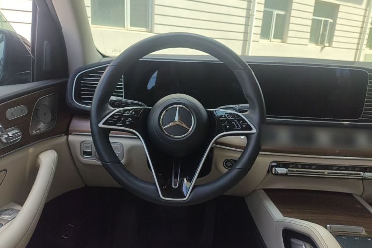 Used Mercedes-Benz GLE 2024 GLE 450 4MATIC Stylish Model Steering Wheel
