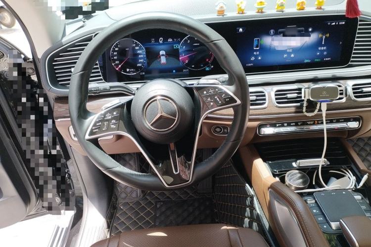 Used Mercedes-Benz GLE 2024 GLE 350 4MATIC Stylish Model Steering Wheel