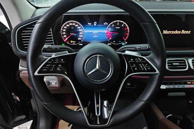 Used Mercedes-Benz GLE 2024 GLE 350 4MATIC Stylish Model Steering Wheel