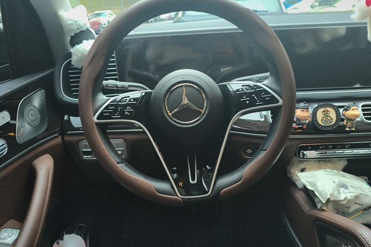 Used Mercedes-Benz GLE 2024 Refreshed GLE 350 4MATIC Stylish Edition Steering Wheel