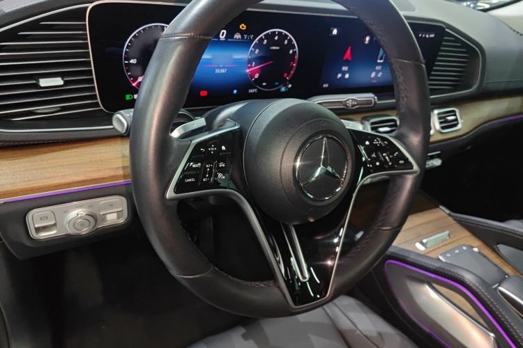 Used Mercedes-Benz GLE 2024 GLE 450 4MATIC Stylish Model Steering Wheel