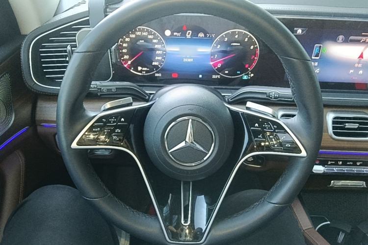 Used Mercedes-Benz GLE 2024 GLE 450 4MATIC Stylish Model Steering Wheel