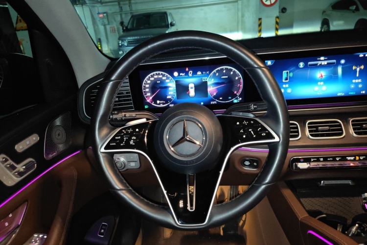 Used Mercedes-Benz GLE 2024 GLE 450 4MATIC Luxury Model Steering Wheel