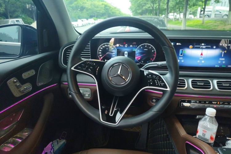 Used Mercedes-Benz GLE 2024 GLE 450 4MATIC Luxury Model Steering Wheel