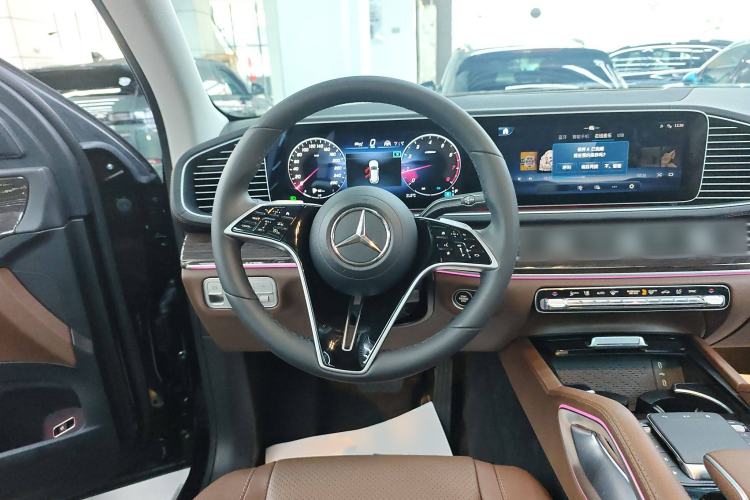 Used Mercedes-Benz GLE 2024 Refreshed GLE 350 4MATIC Stylish Edition Steering Wheel
