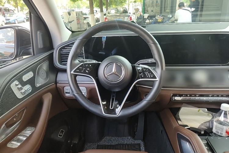 Used Mercedes-Benz GLE 2024 GLE 450 4MATIC Luxury Model Steering Wheel