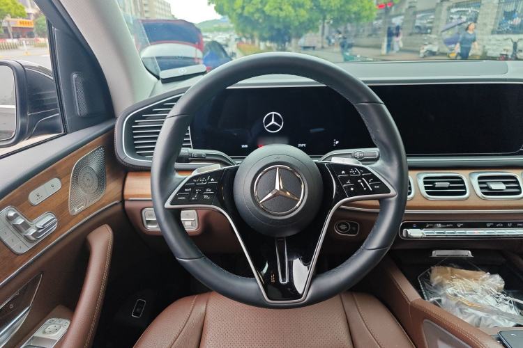 Used Mercedes-Benz GLE 2024 GLE 450 4MATIC AMG Line Steering Wheel