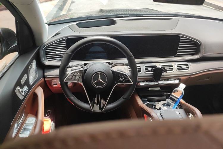 Used Mercedes-Benz GLE 2024 GLE 450 4MATIC Luxury Model Steering Wheel