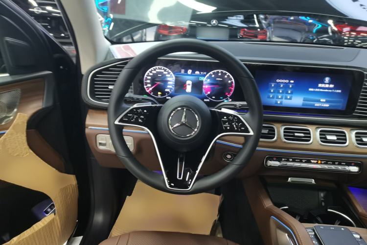 Used Mercedes-Benz GLE 2024 GLE 450 4MATIC Stylish Model Steering Wheel
