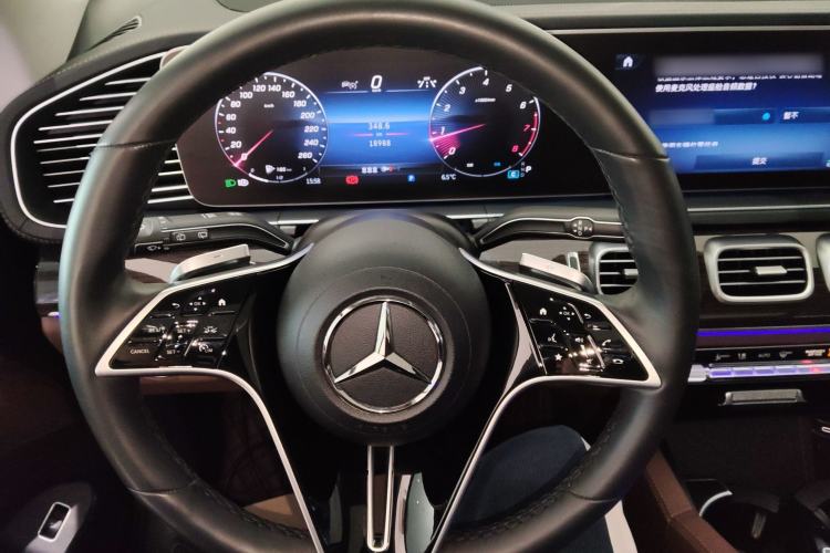 Used Mercedes-Benz GLE 2024 Refreshed GLE 350 4MATIC Stylish Edition Steering Wheel