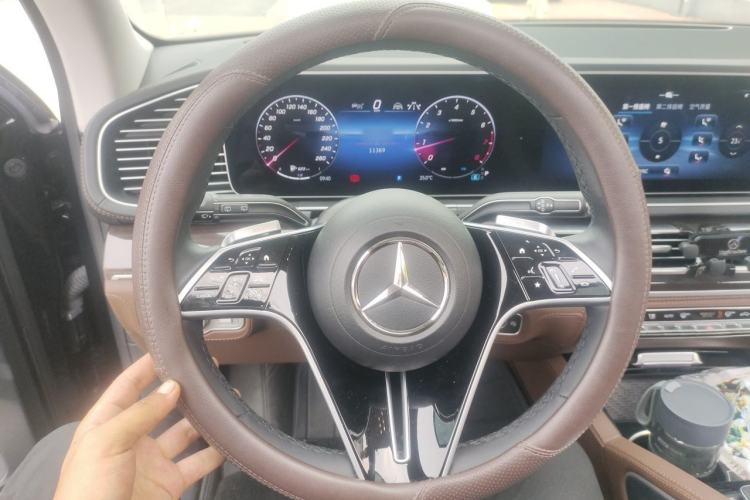 Used Mercedes-Benz GLE 2024 GLE 350 4MATIC Stylish Model Steering Wheel