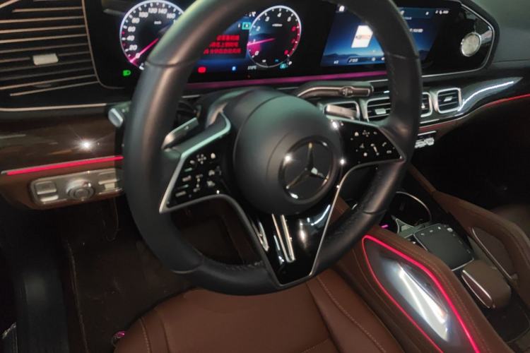 Used Mercedes-Benz GLE 2024 GLE 350 4MATIC Stylish Model Steering Wheel