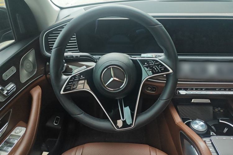 Used Mercedes-Benz GLE 2024 GLE 350 4MATIC Stylish Model Steering Wheel