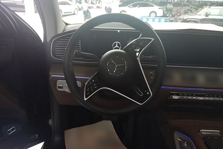 Used Mercedes-Benz GLE 2024 GLE 450 4MATIC Stylish Model Steering Wheel
