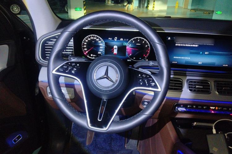 Used Mercedes-Benz GLE 2024 GLE 350 4MATIC Dynamic Edition Steering Wheel