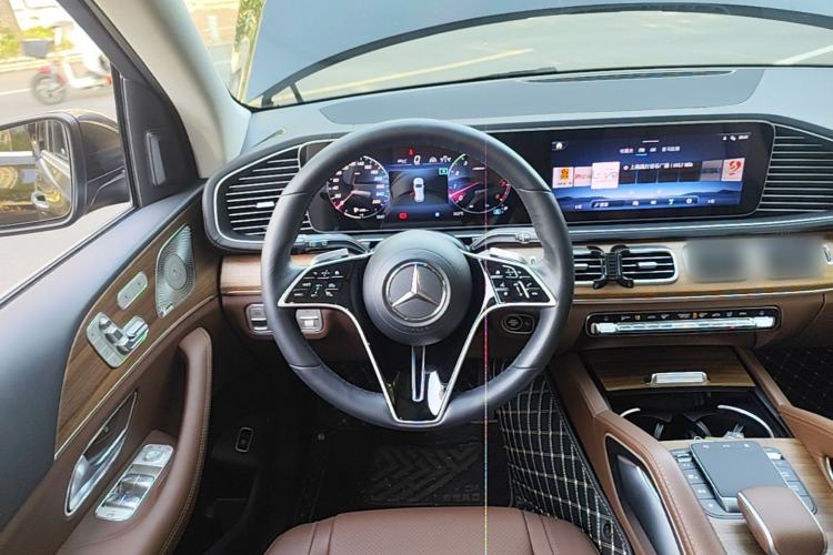 Used Mercedes-Benz GLE 2024 GLE 450 4MATIC Stylish Model Steering Wheel